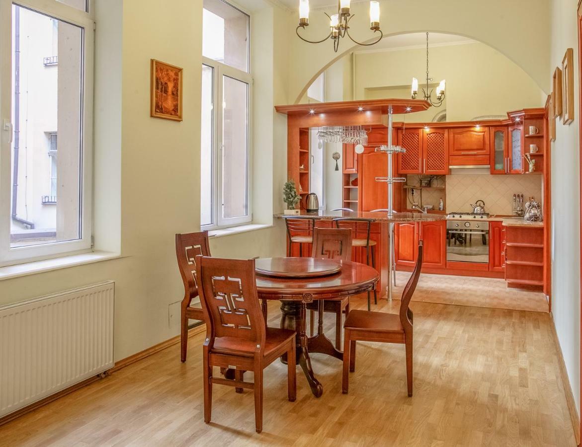 Grand Lviv Apartment I Bagian luar foto